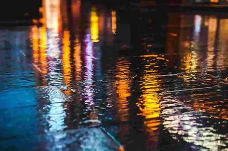 風雨夜的溫暖守護